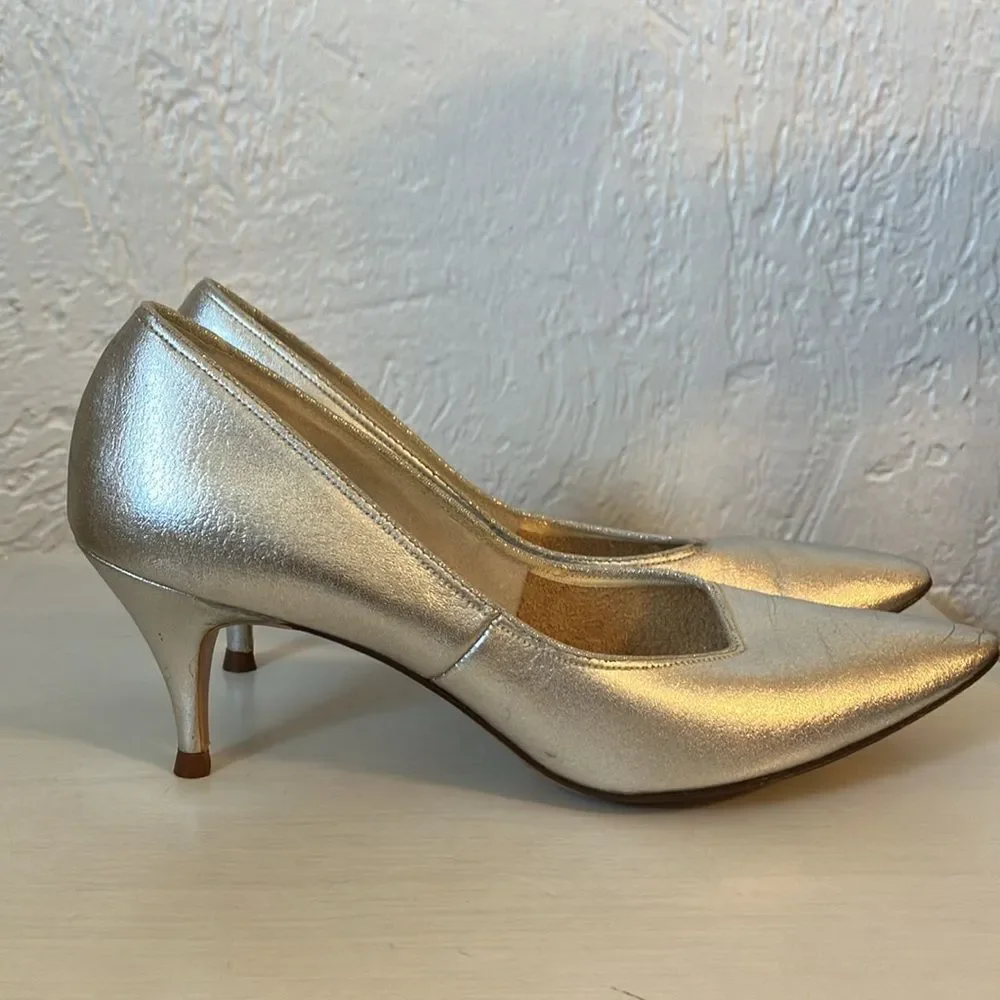 Vintage mid-century silver pumps
